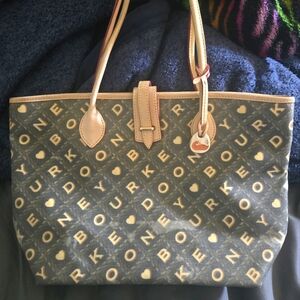 Dooney & Bourke tote